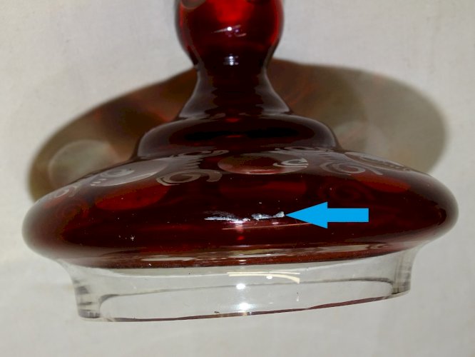 -JOLI POT COUVERT CRISTAL DE BOHEME ROUGE COLLECTION POT A BONBONS VITRINE    D