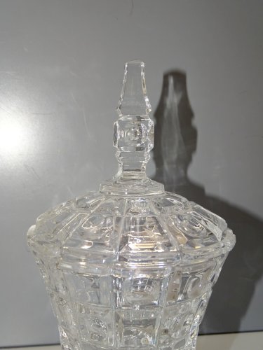 -JOLI POT COUVERT  CRISTAL Moulé sans marque XXe COLLECTION VITRINE déco  D