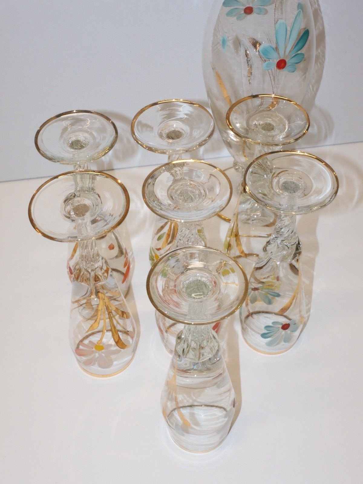 Service à Liqueur Ancien - Carafe Et 8 Verres Verts Avec Décorations Dorées - Fabriqué En Espagne