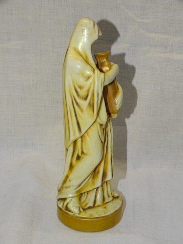 -JOLI SUJET PORCELAINE CAPODIMONTE début XXe FEMME A L'AMPHORE COLLECTION   D