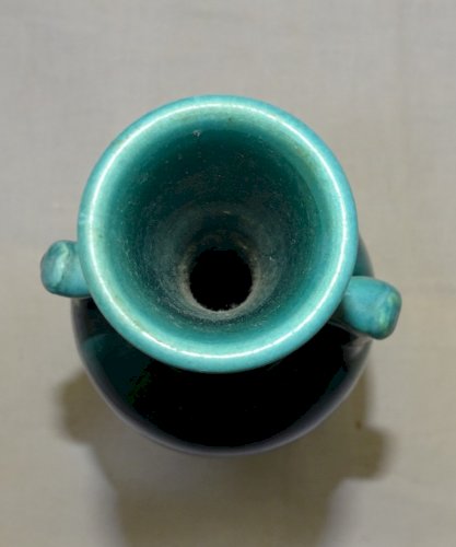 -JOLI VASE AMPHORE CERAMIQUE VERTE 2 TETES de CYGNES dans le Goût MASSIER    D