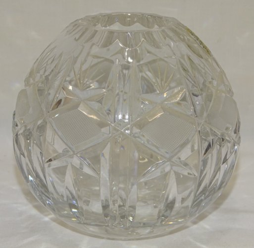 -JOLI VASE BOULE CRISTAL CZECHOSLOVAKIA TCHECOSLOVAQUIE  CRISTAL de BOHEME    D