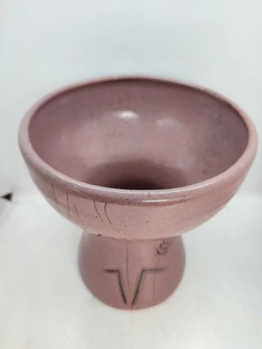 joli vase ceramique  à decor floral signé Les grottes Dieulefit en bon etat