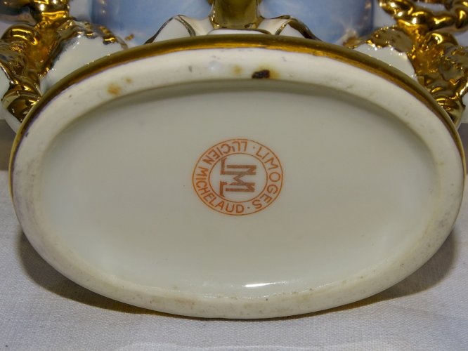 - JOLI VASE DE MARIEE PORCELAINE Signé LUCIEN MICHELAUD FLEURS REHAUTS EMAIL  D