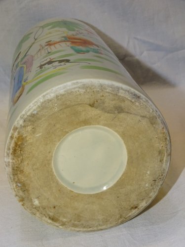-JOLI VASE ROULEAU PORCELAINE de CHINE POT A PINCEAUX décor animé avec 1 CHAT  D