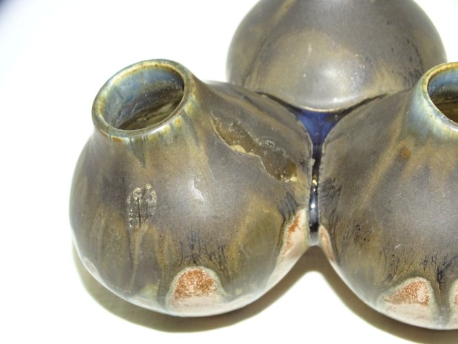 -JOLI VASE TRILOBE GRES signé METENIER 3 PETITS VASES ACCOLES COLLECTION déco  D