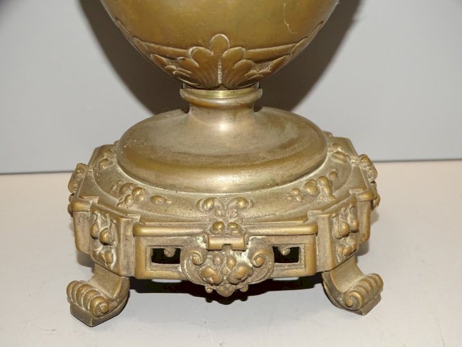 -JOLI VASE URNE SUPPORT LAMPE A PETROLE? BRONZE   VISAGES DE FEMMES VOLUTES   D