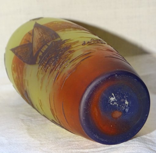 -JOLI VASE VERRE MULTICOUCHE Gravé à L'ACIDE signé DEVEZ CRISTALLERIE PANTIN   D