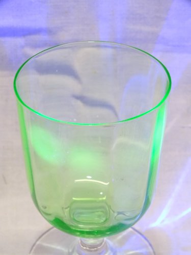 -JOLI VERRE A PIED EN OURALINE COLLECTION VITRINE DECO TABLE    D
