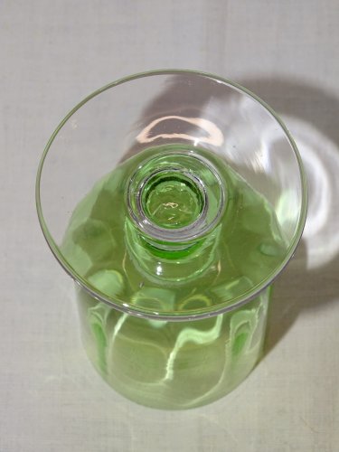 -JOLI VERRE A PIED EN OURALINE COLLECTION VITRINE DECO TABLE    D
