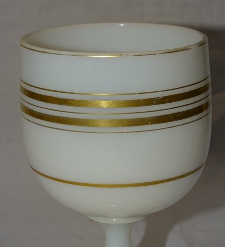 -JOLI VERRE OPALINE DE CRISTAL NAPOLEON III XIXe NIII COLLECTION DECO TABLE