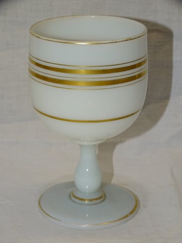 -JOLI VERRE OPALINE DE CRISTAL NAPOLEON III XIXe NIII COLLECTION DECO TABLE