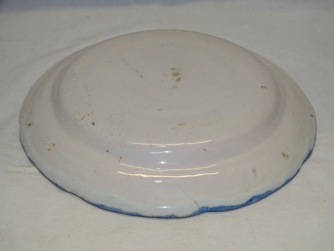-JOLIE ANCIENNE ASSIETTE XIXe décorative 1 FLEUR NOIRE au Centre  COLLECTION   D