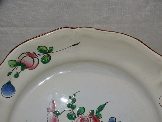 -JOLIE ANCIENNE ASSIETTE XIXe FAÏENCE de L'EST 1 ROSE AU CENTRE COLLECTION    D
