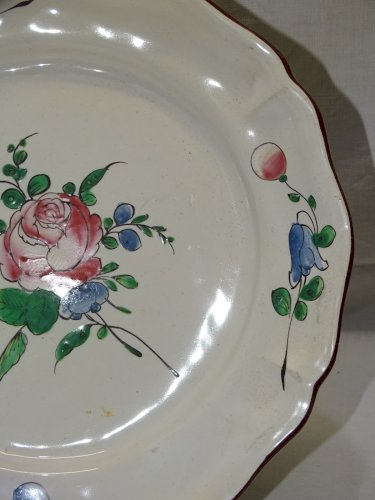 -JOLIE ANCIENNE ASSIETTE XIXe FAÏENCE de L'EST 1 ROSE AU CENTRE COLLECTION    D