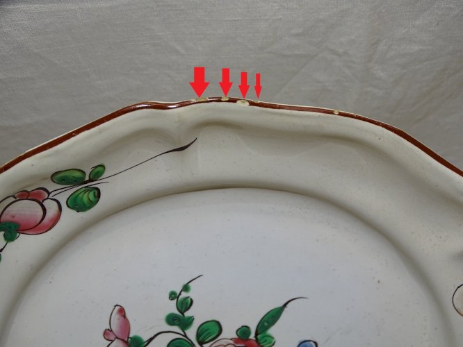 -JOLIE ANCIENNE ASSIETTE XIXe FAÏENCE de L'EST 1 ROSE AU CENTRE COLLECTION    D