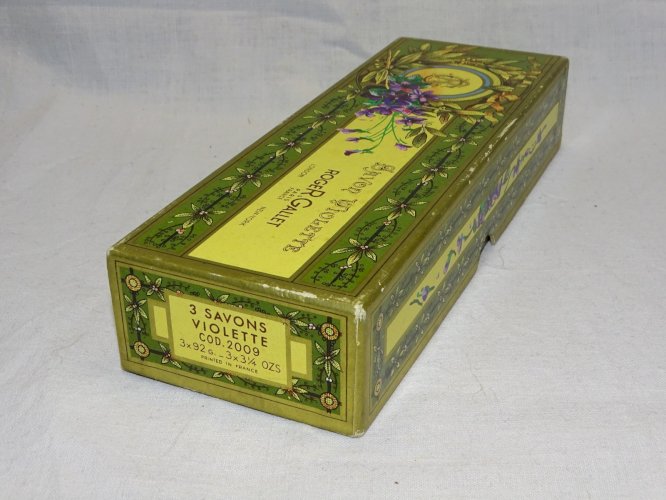 -JOLIE ANCIENNE BOITE SAVON VIOLETTE ROGER et GALLET CARTONNEE COLLECTION    D