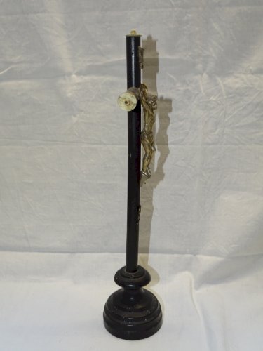 -JOLIE ANCIENNE CROIX D'AUTEL BOIS NOIRCI NAPOLEON III JESUS RELIGION déco    D