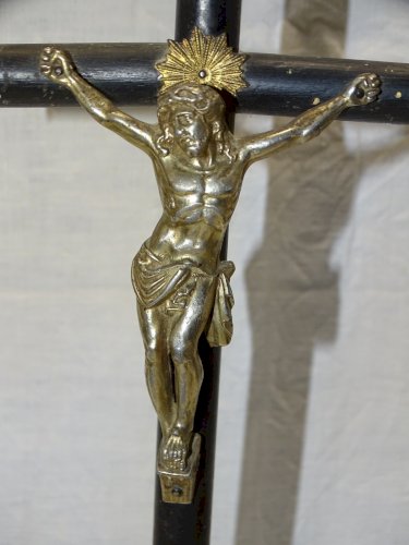 -JOLIE ANCIENNE CROIX D'AUTEL BOIS NOIRCI NAPOLEON III JESUS RELIGION déco    D