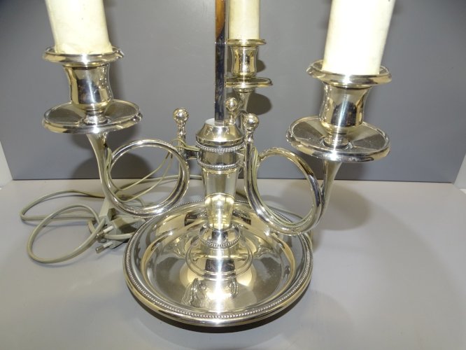 -JOLIE ANCIENNE LAMPE BOUILLOTTE METAL ARGENTE avec son ABAT-JOUR déco    D