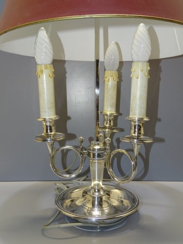 -JOLIE ANCIENNE LAMPE BOUILLOTTE METAL ARGENTE avec son ABAT-JOUR déco    D