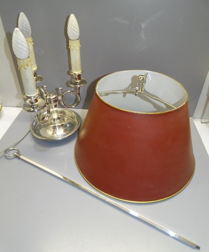 -JOLIE ANCIENNE LAMPE BOUILLOTTE METAL ARGENTE avec son ABAT-JOUR déco    D