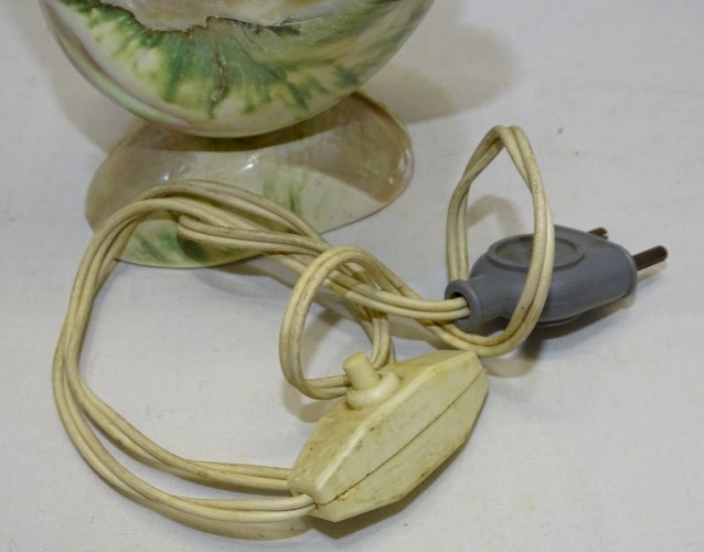 -JOLIE ANCIENNE LAMPE COQUILLAGE TURBO Nacré et VERT à POSER déco VINTAGE    D
