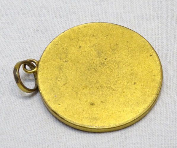 - JOLIE ANCIENNE MEDAILLE EN BRONZE Doré signée R.TSCHUDIN VIERGE AUREOLEE    D