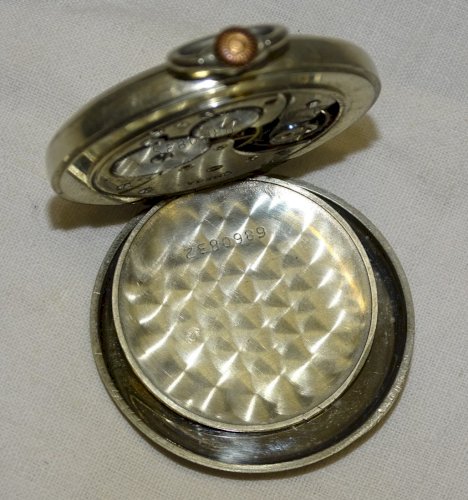 -JOLIE ANCIENNE MONTRE GOUSSET OMEGA  A REVISER NE FONCTIONNE PAS COLLECTION   D