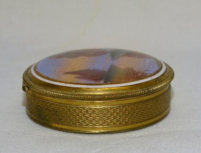 -JOLIE ANCIENNE PETITE BOITE à POUDRE DE SAC  AVEC MIROIR PLAQUE PORCELAINE   D