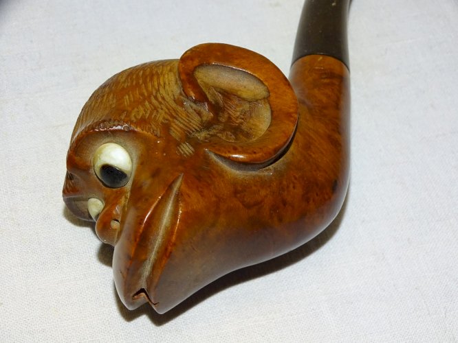 -JOLIE ANCIENNE PIPE SAINT CLAUDE FOYER TETE DE SINGE YEUX SULFURE COLLECTION  D
