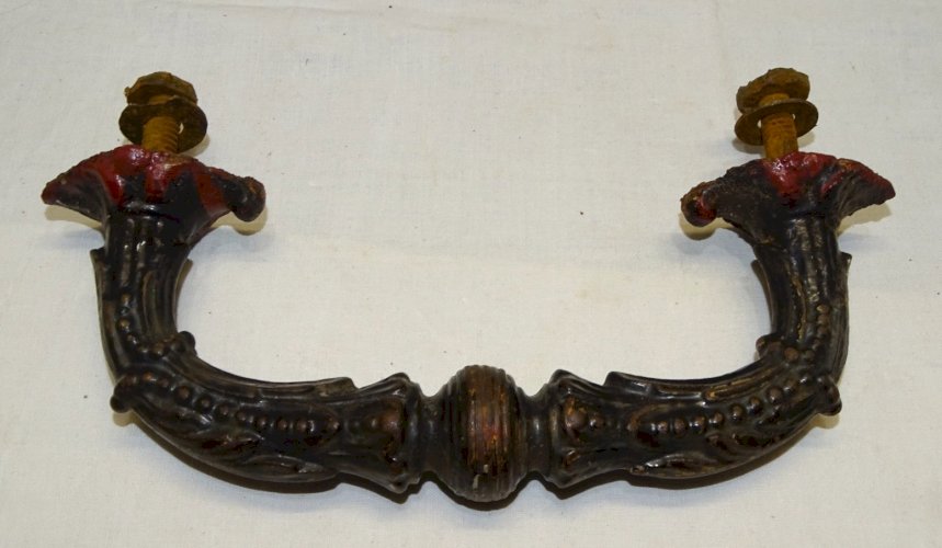 -JOLIE ANCIENNE POIGNEE DE PORTE D'ENTREE EN FONTE A REPEINDRE JUS de GRENIER  D