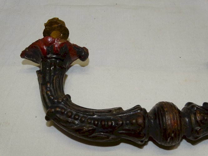 -JOLIE ANCIENNE POIGNEE DE PORTE D'ENTREE EN FONTE A REPEINDRE JUS de GRENIER  D