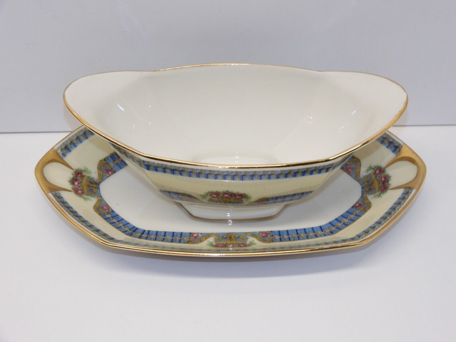 Poupée Ancienne Limoges Jean Boyer T11 - Porcelaine Française - Oreilles Percées