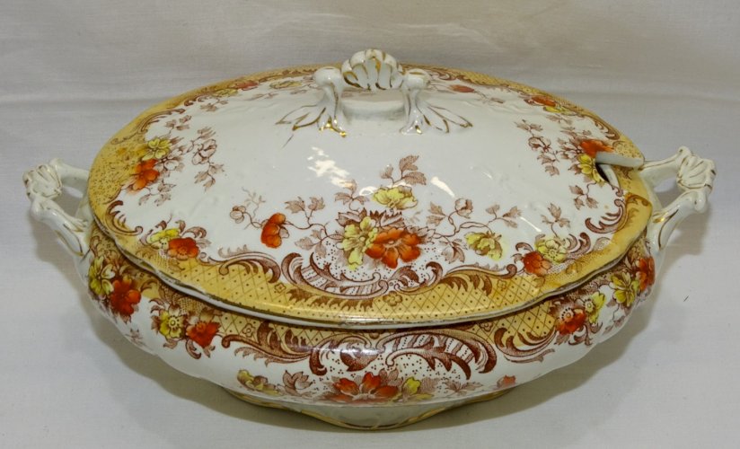 -JOLIE ANCIENNE SAUCIERE SEMI PORCELAINE W HULME BURSLEM ENGLAND MAINE   D