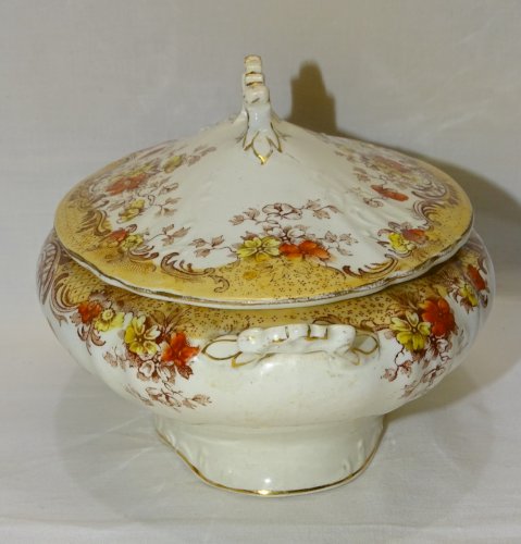 -JOLIE ANCIENNE SAUCIERE SEMI PORCELAINE W HULME BURSLEM ENGLAND MAINE   D
