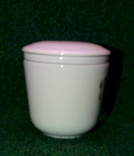 -JOLIE ANCIENNE TASSE A THE AVEC FILTRE VERITABLE PORCELAINE  Fleur Jaune   D