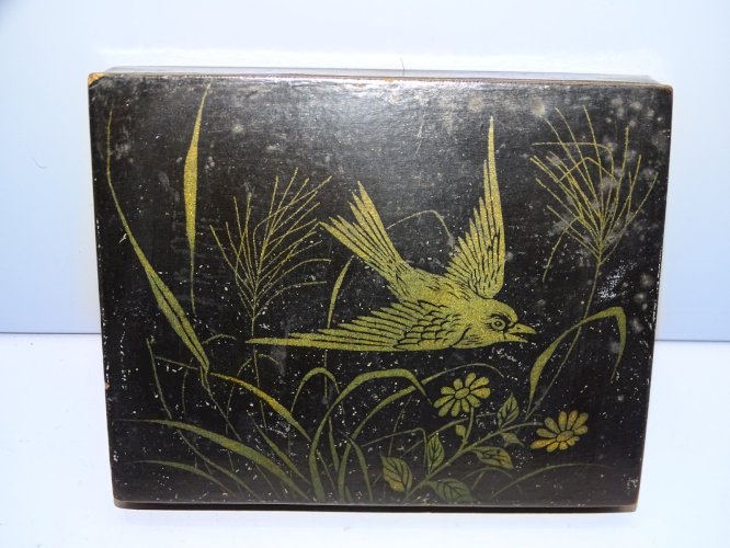 -JOLIE BOITE CARTON BOUILLI NAPOLEON III Déco OISEAU EN VOL et FLEURS DOREES   D