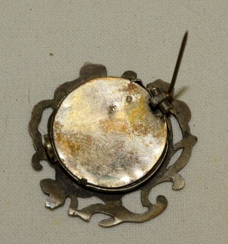 -JOLIE BROCHE ART NOUVEAU PORTE PHOTO ARGENT poinçon SANGLIER PHOTO ENFANT    D