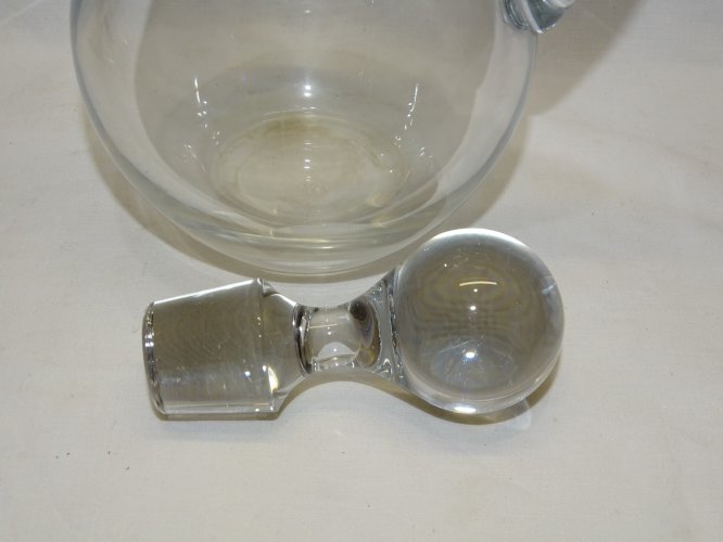 -JOLIE CARAFE CRISTAL BACCARAT AVEC SON BOUCHON COLLECTION DECO TABLE VITRINE  D
