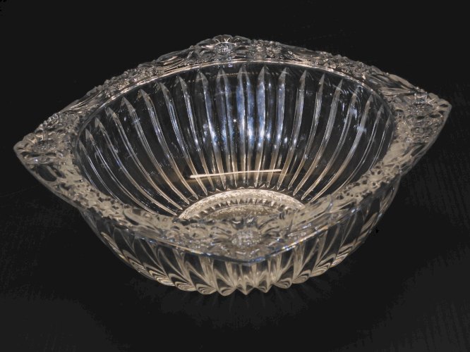 -JOLIE COUPELLE  CRISTAL BORD HAUT à décor de FLEURS ETZEL BITCHE VIDE POCHE   D