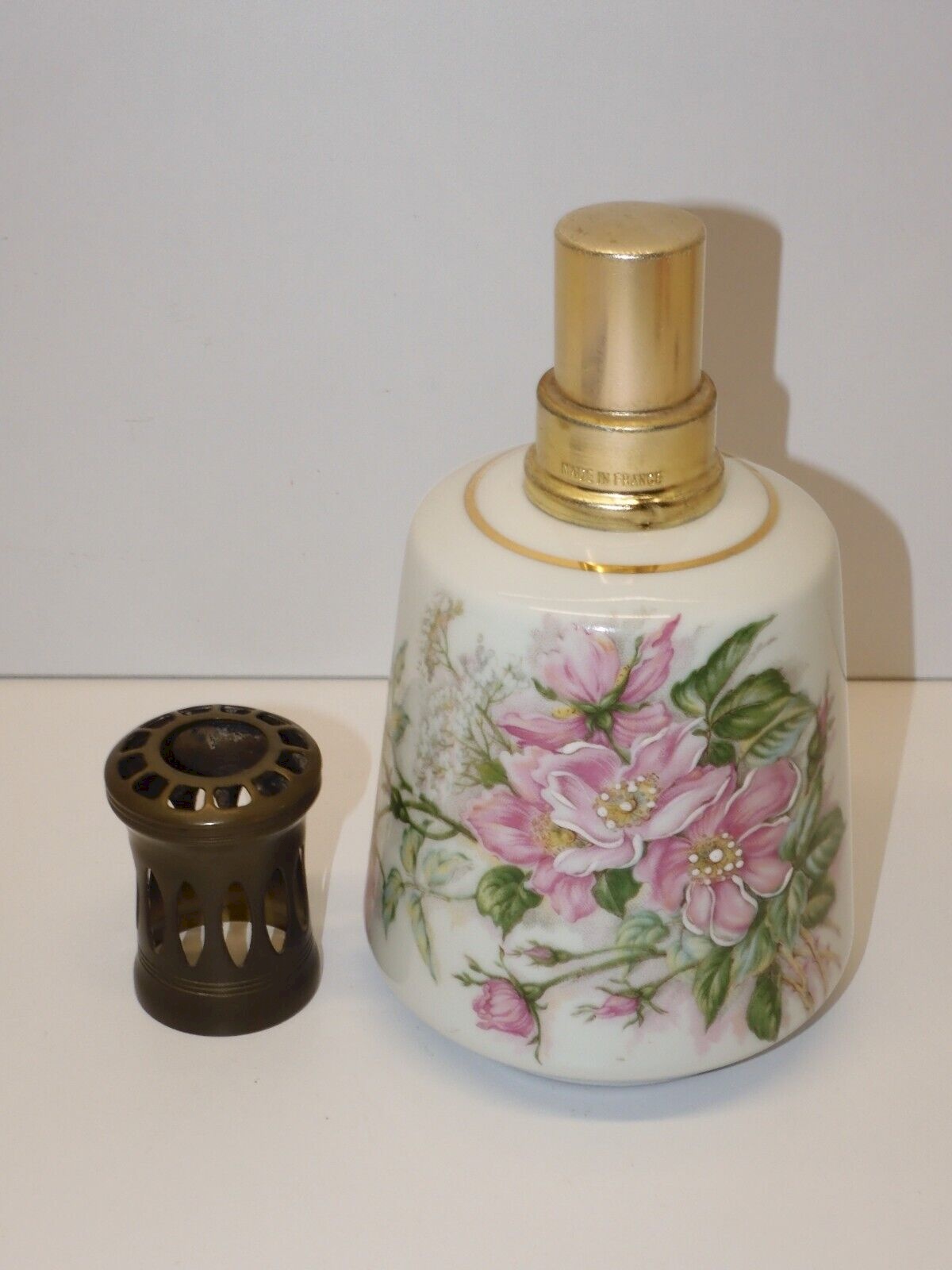 JOLIE LAMPE BERGER PORCELAINE CAMILLE THARAUD FLEURS ROSES