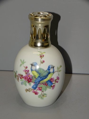 -JOLIE LAMPE BERGER PORCELAINE LIMOGES Déco PETITES MESANGES BLEUES FLEURS  D