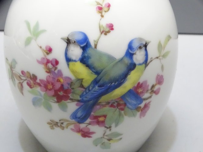 -JOLIE LAMPE BERGER PORCELAINE LIMOGES Déco PETITES MESANGES BLEUES FLEURS  D