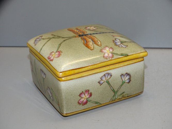 -JOLIE PETITE BOITE BONBONNIERE A BIJOUX CERAMIQUE XXe décor LIBELLULE FLEURS  D