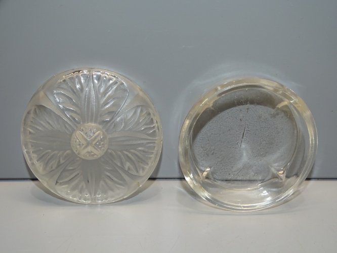 -JOLIE PETITE BOITE VERRE PRESSE SATINE LALIQUE/COTY BOITE A POUDRE COLLECTION D