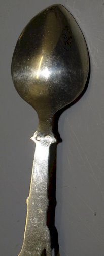 -JOLIE PETITE CUILLERE ARGENT DON QUICHOTTE 2 Poinçons illisibles COLLECTION   D