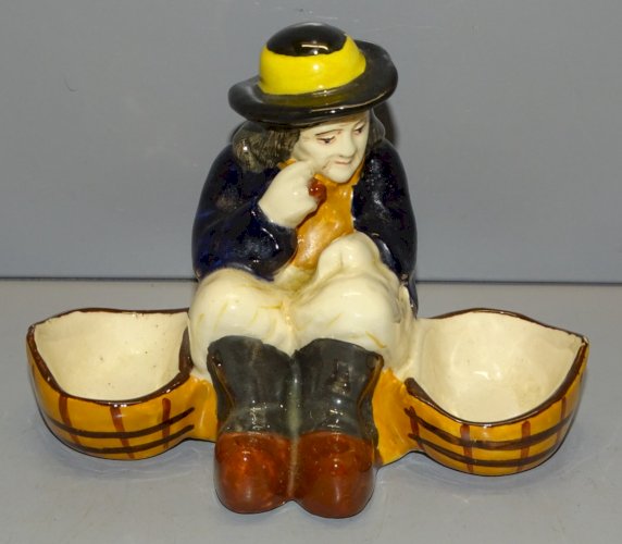 -JOLIE SALIERE POIVRIERE DE TABLE CERAMIQUE HB QUIMPER VIEIL HOMME BRETON   D