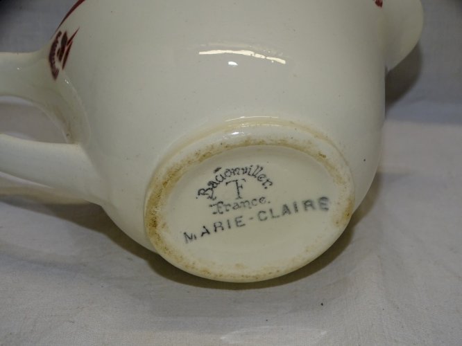 -JOLIE SAUCIERE ou CREMIER CERAMIQUE BADONVILLER MARIE CLAIRE COLLECTION    D