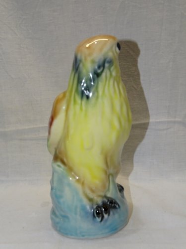-JOLIE STATUETTE FAUCON COLORE EN CERAMIQUE SANS MARQUE APPARENTE COLLECTION  D